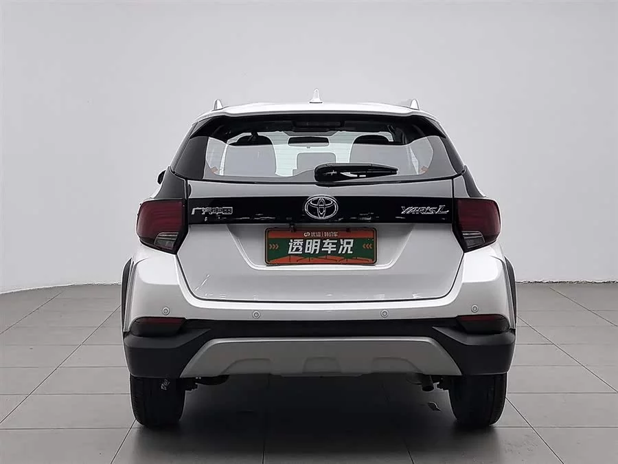 Toyota YARiS L
