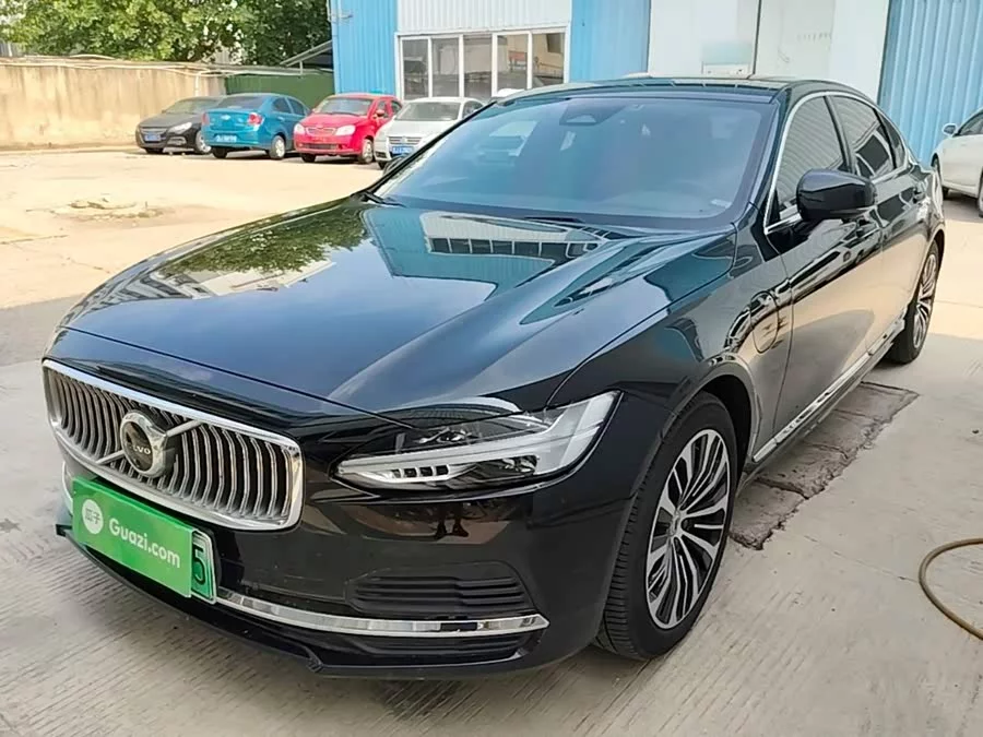 Volvo S90 plug-in hybrid