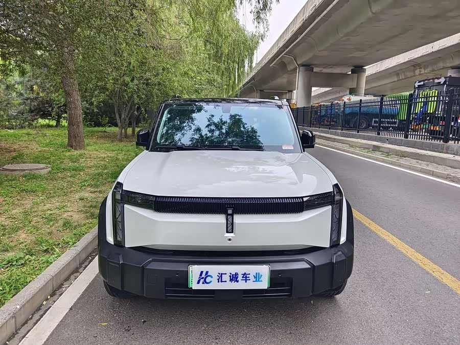 iCAR 03