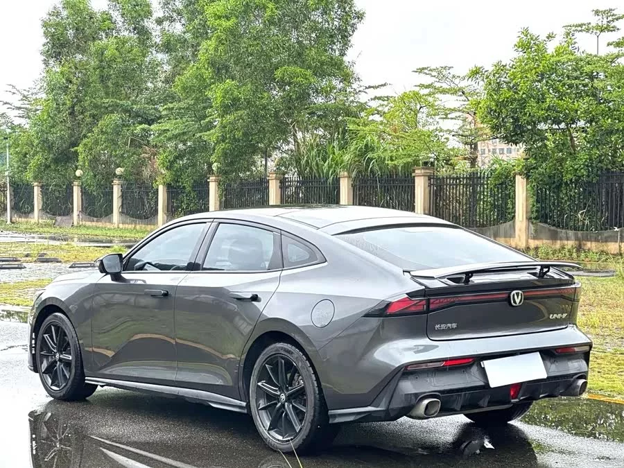 Changan UNI-V