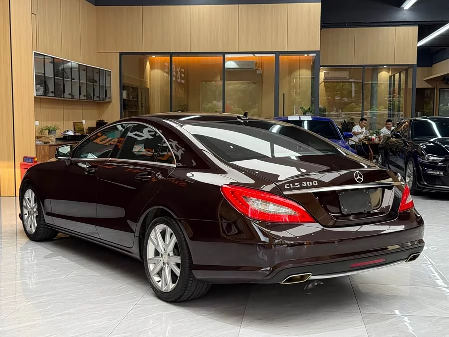 Mercedes Benz CLS