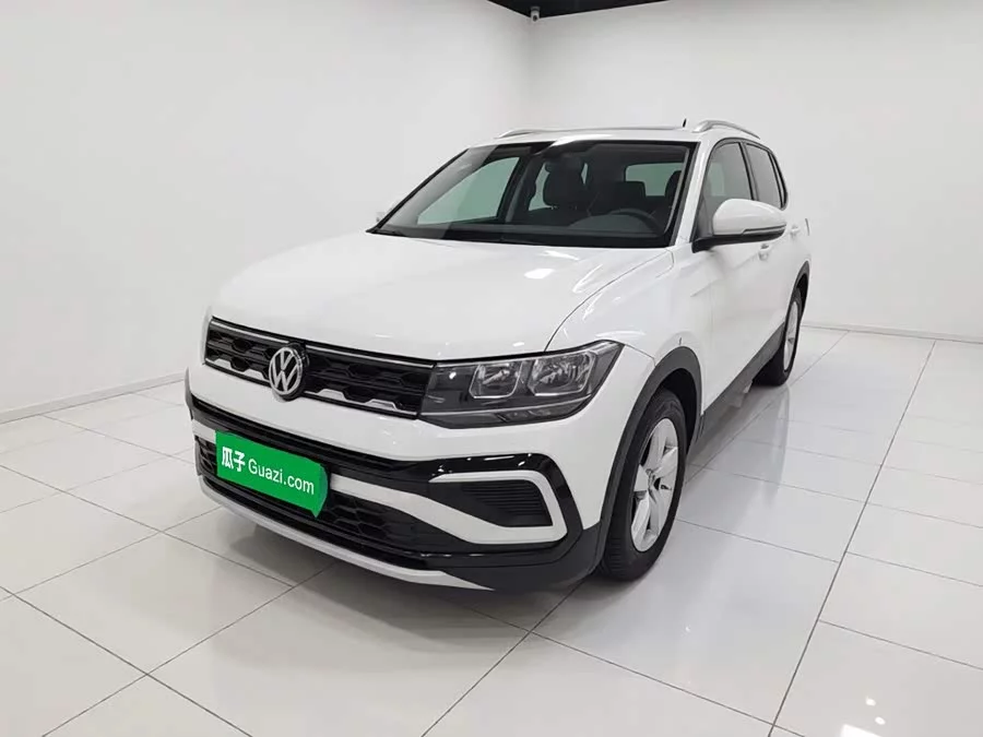 Volkswagen T-Cross (Tukai)
