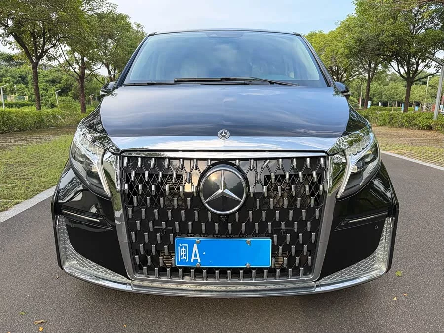 Mercedes Benz Class V