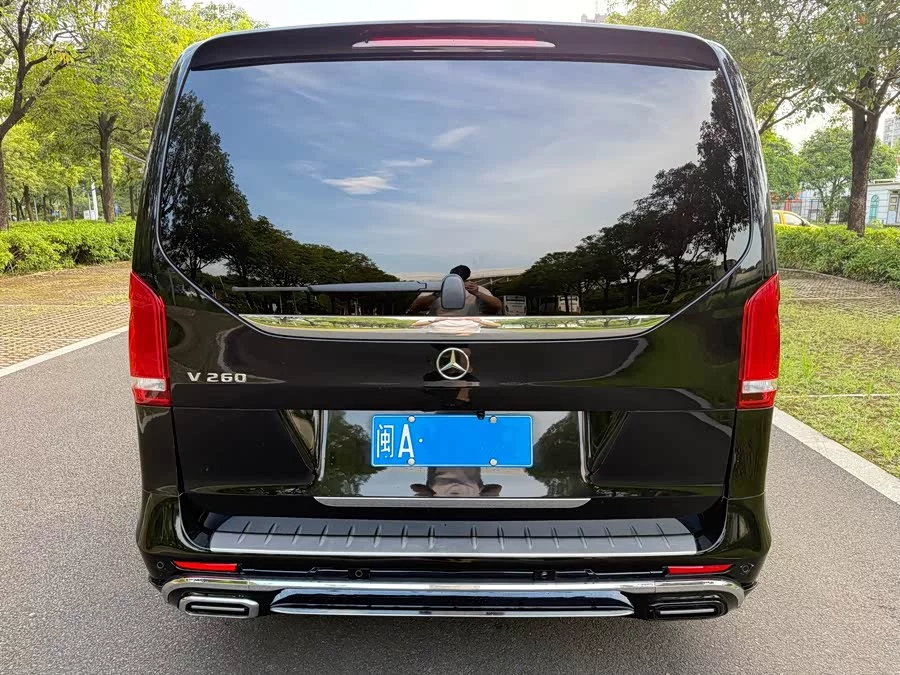 Mercedes Benz Class V
