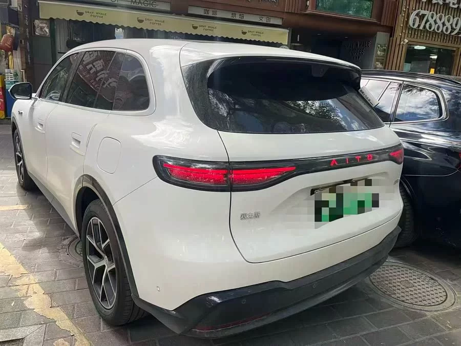 AITO Wenjie M6