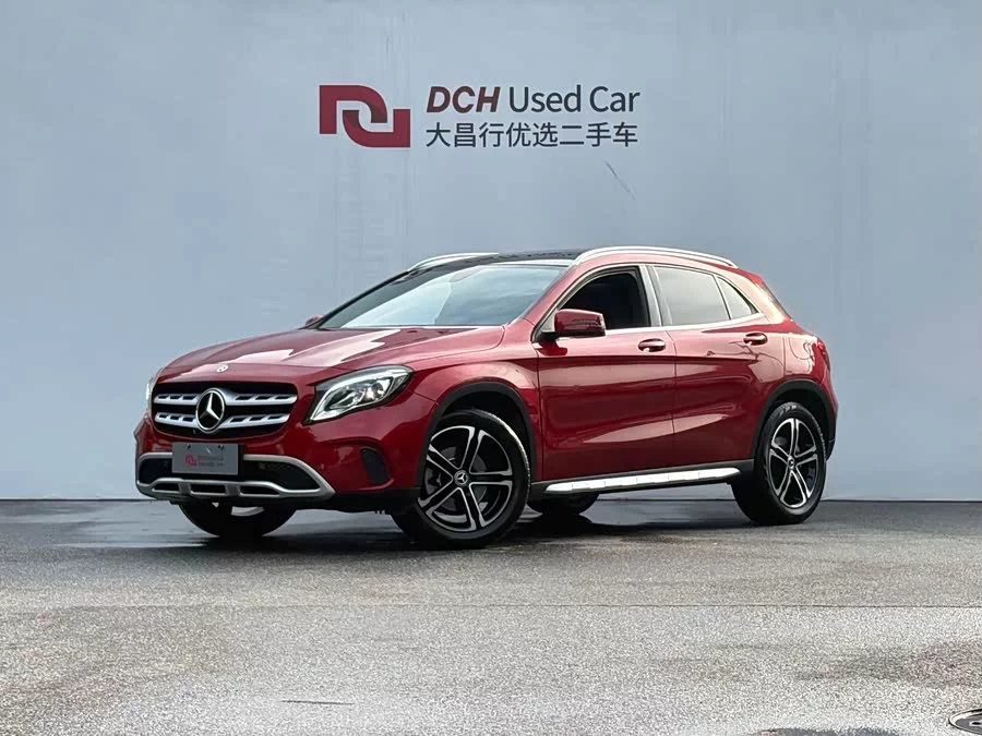 Mercedes Benz GLA