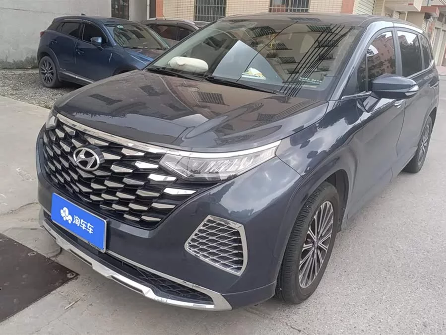 Hyundai Custo