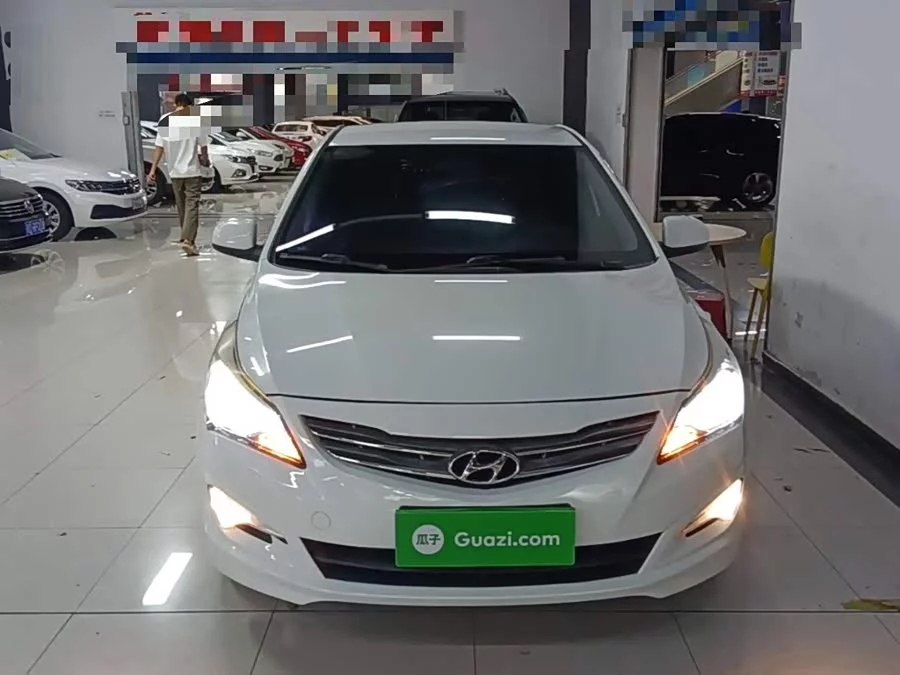 Hyundai Rena