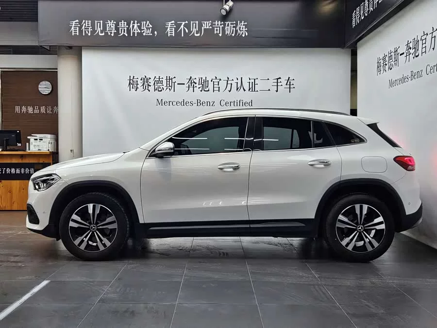 Mercedes Benz GLA