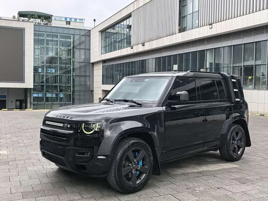 Land Rover guard