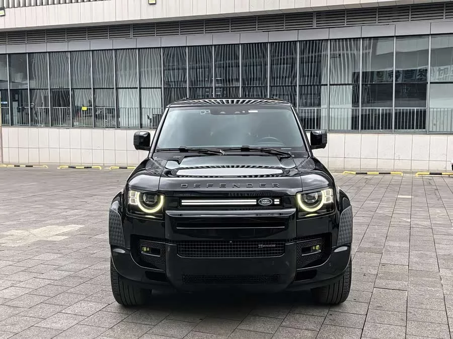 Land Rover guard