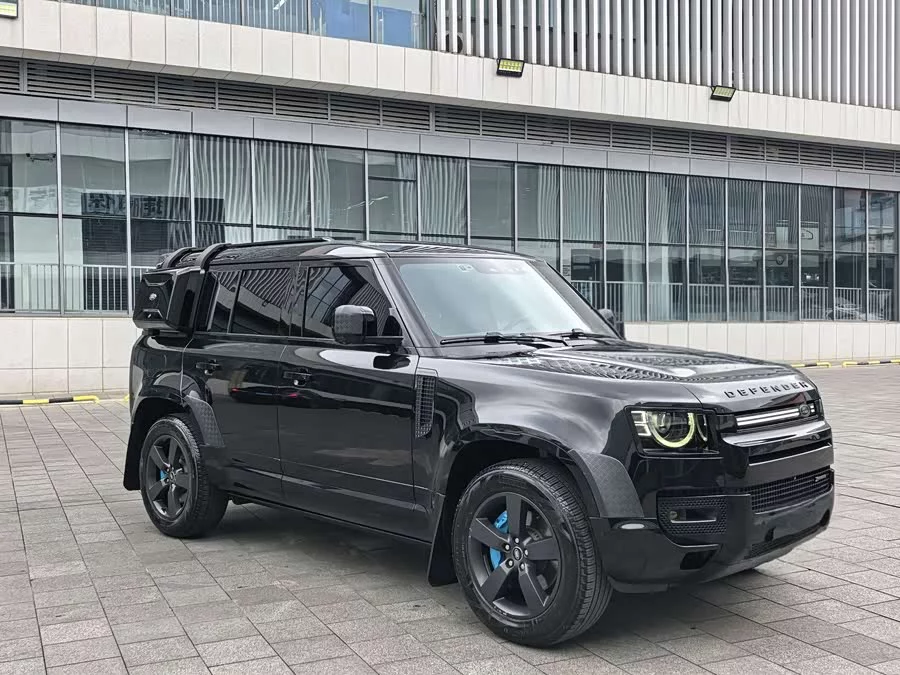 Land Rover guard