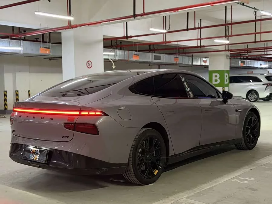 Xpeng P7