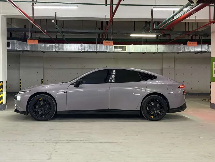 Xpeng P7
