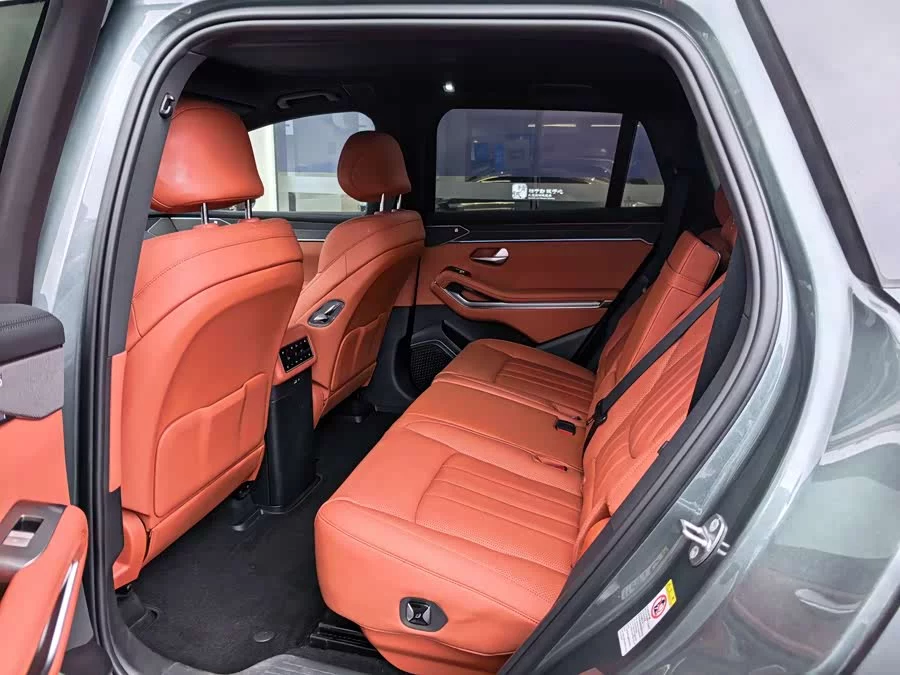 BYD Tang L