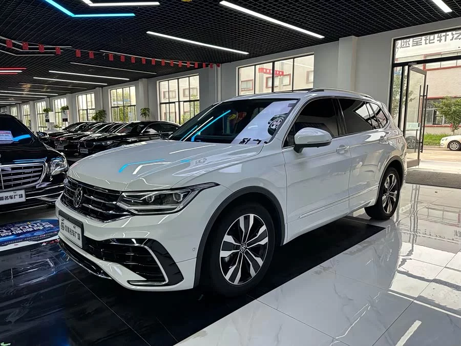 Volkswagen Tiguan L