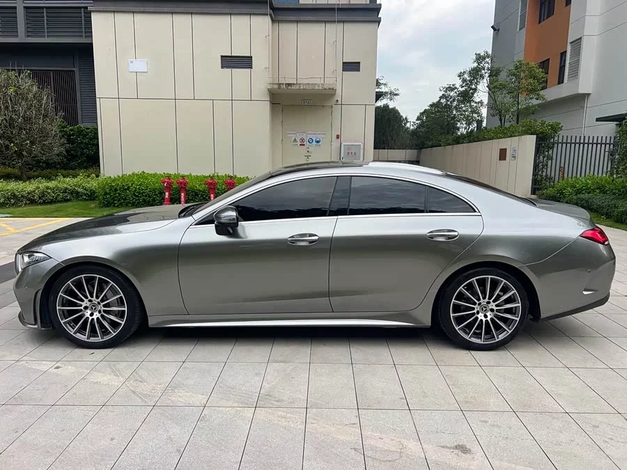 Mercedes Benz CLS