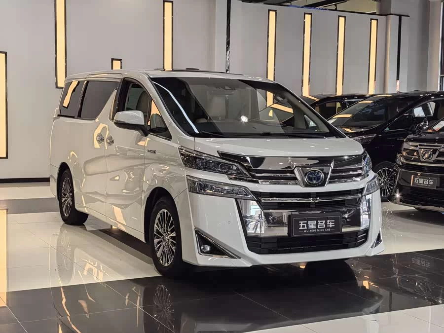 Toyota Crown Vellfire