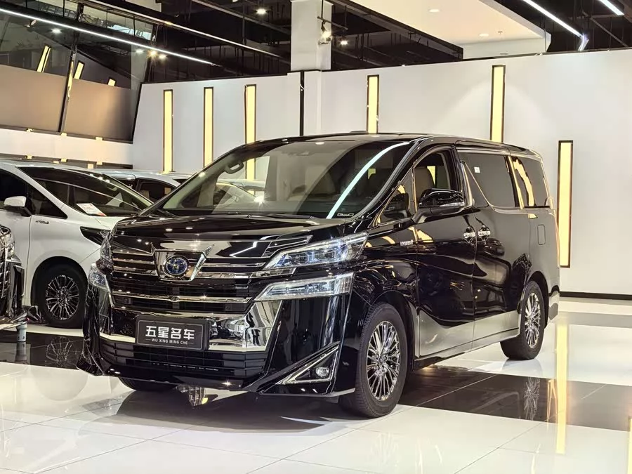 Toyota Crown Vellfire