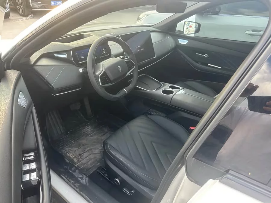 Deepal dark blue SL03