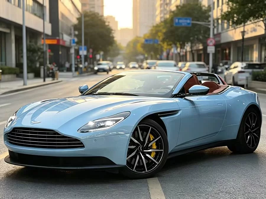 Aston Martin DB11
