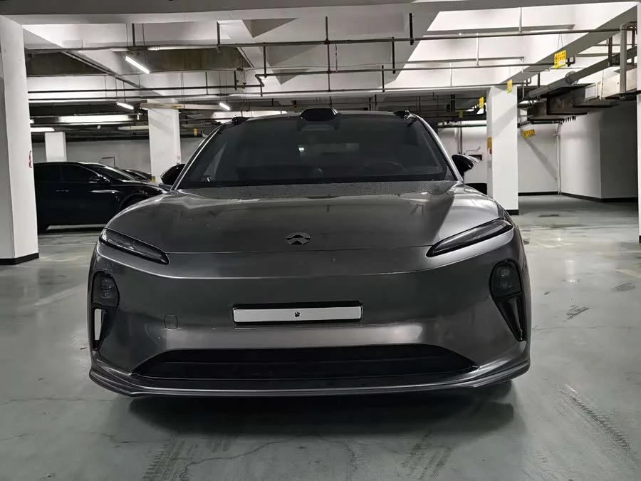 NIO ET5