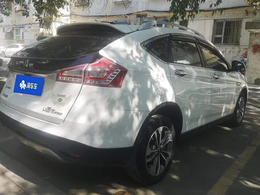 Luxgen U6 SUV