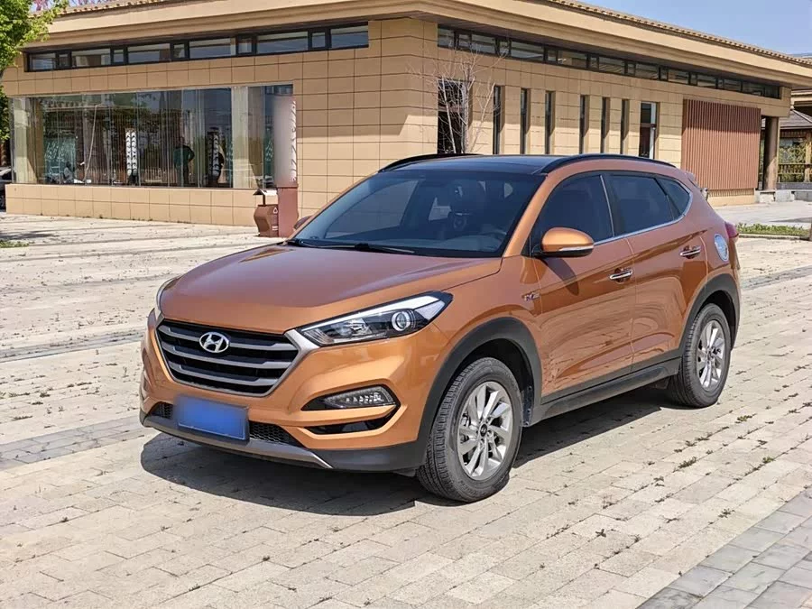 Hyundai Tucson