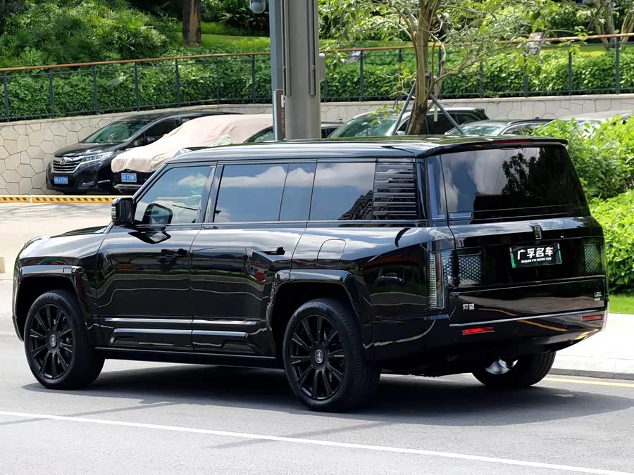 BYD U8 L