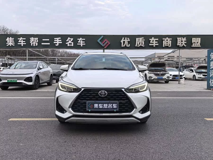Toyota YARiS L