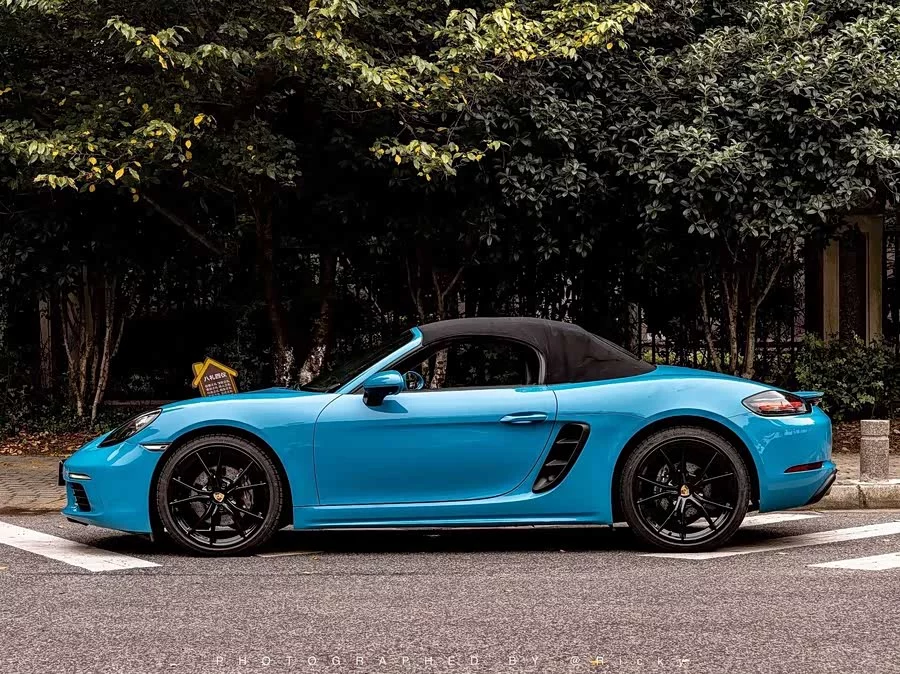 Porsche 718