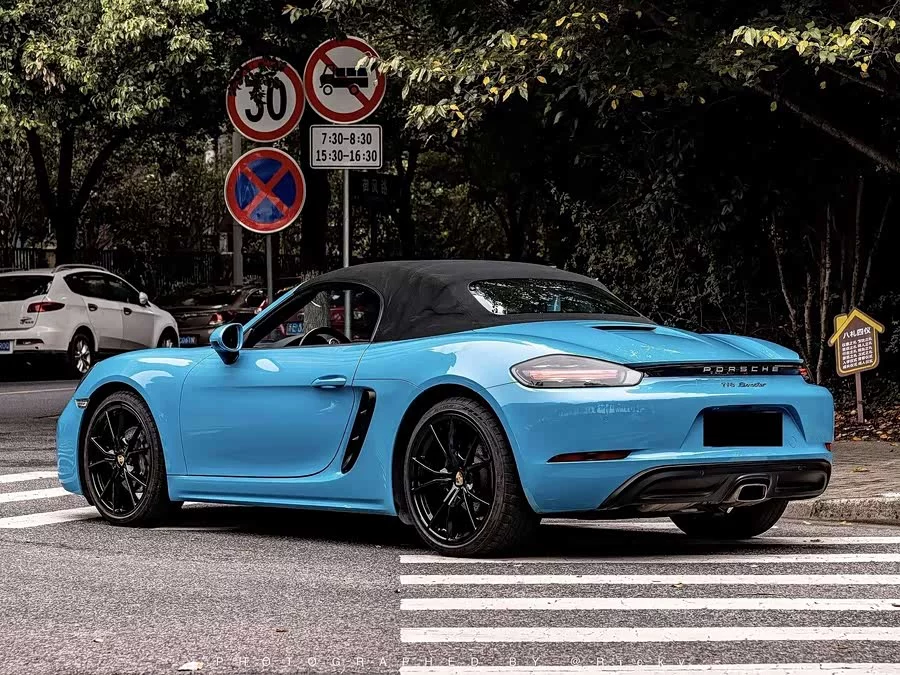 Porsche 718