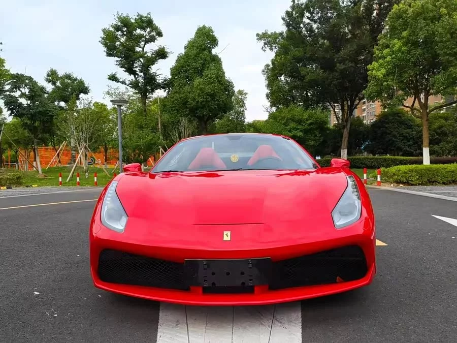 Ferrari 488
