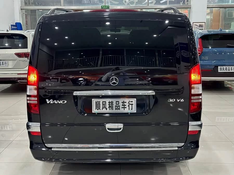 Mercedes Benz Viano