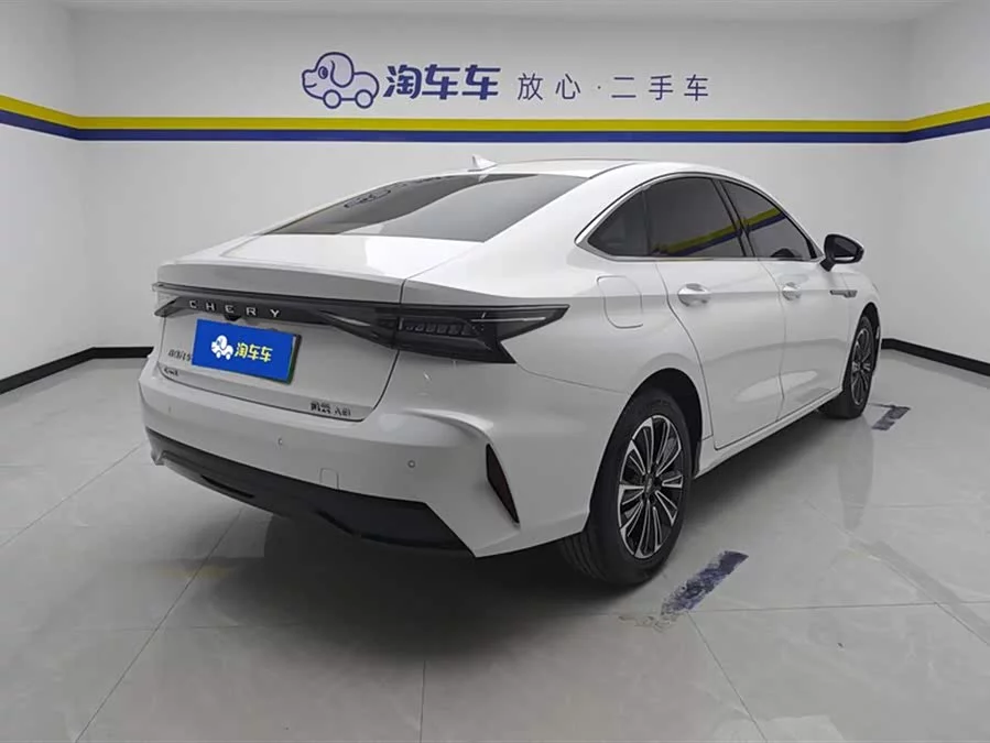Chery Fengyun A8