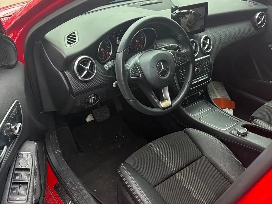 Mercedes-Benz Grade A