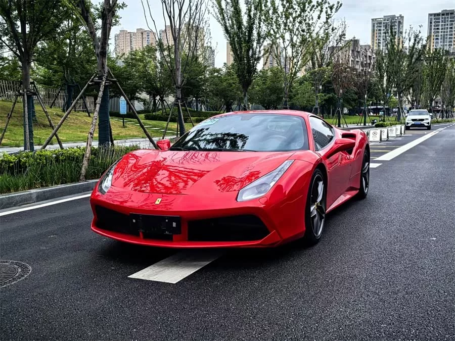 Ferrari 488