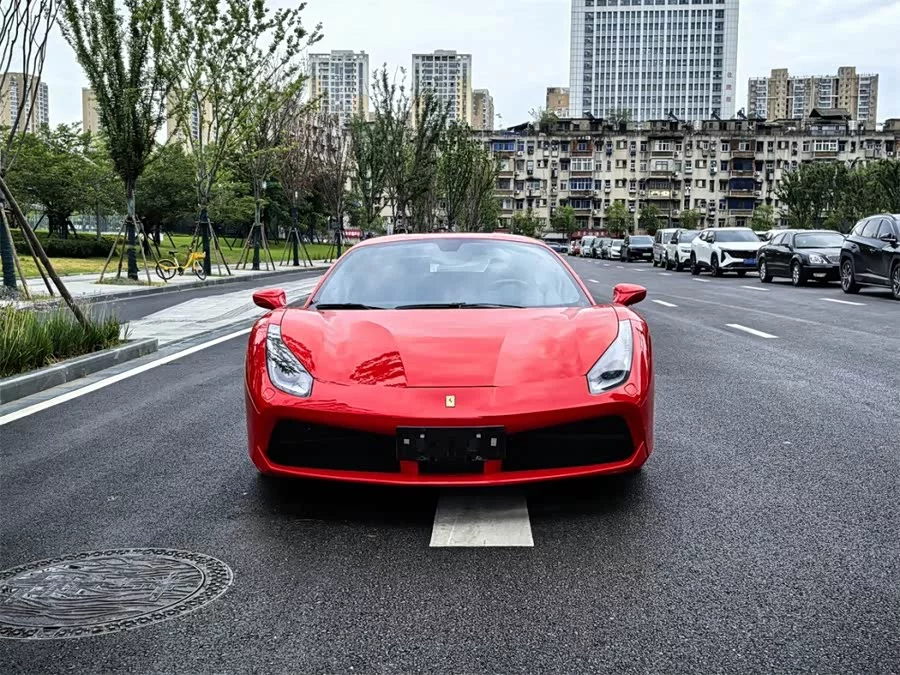 Ferrari 488