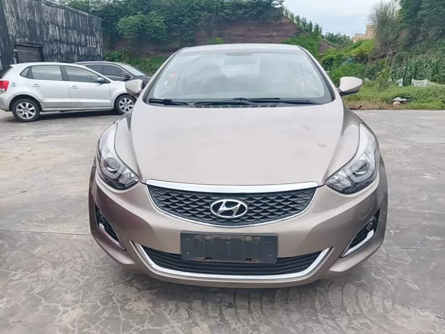 Hyundai Elantra