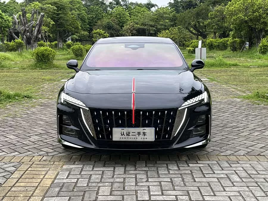 Hongqi H6