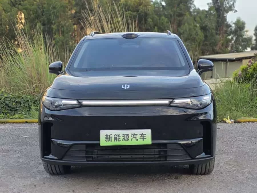 Leapmotor C16