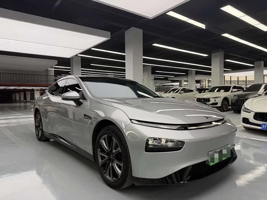 Xpeng P7