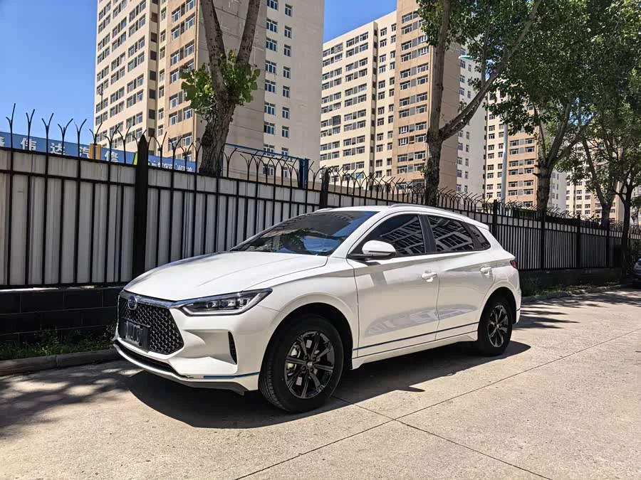 BYD e2