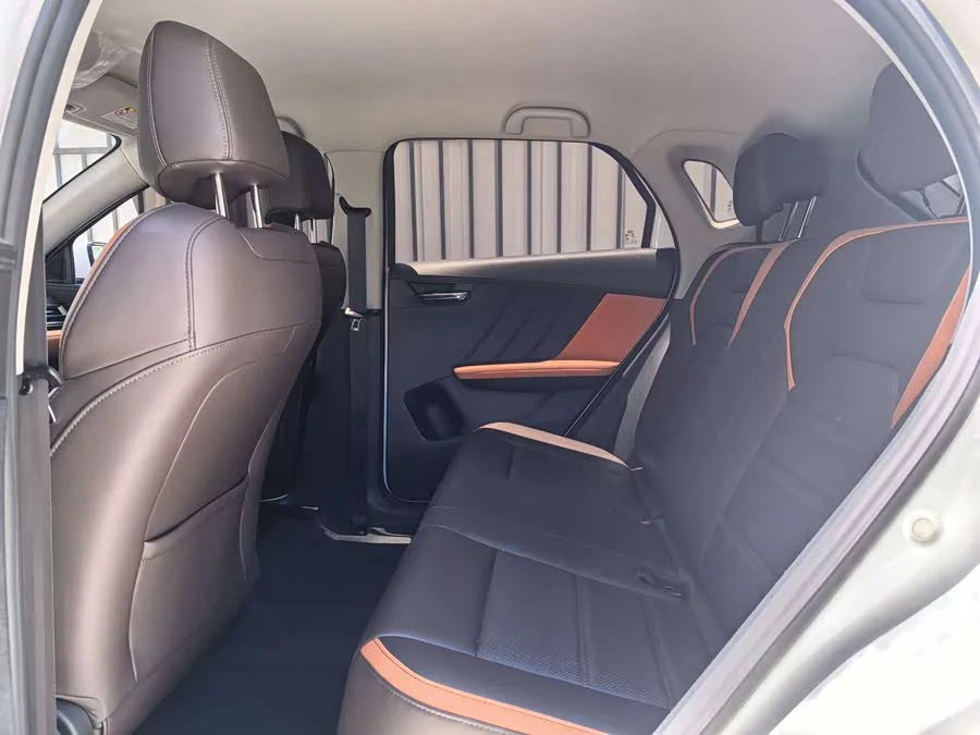 BYD e2