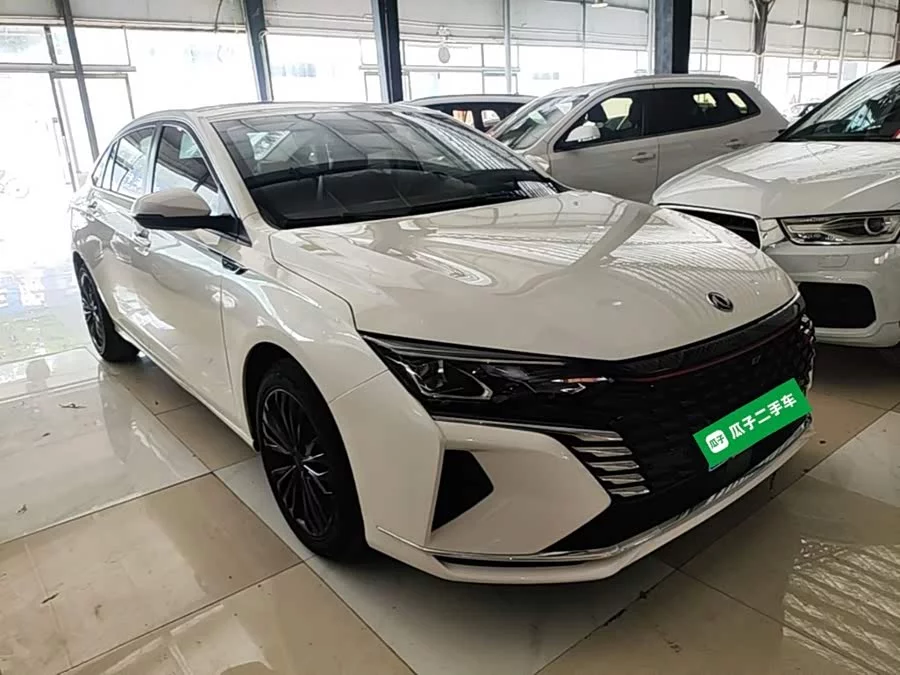 Dongfeng Yixuan MAX