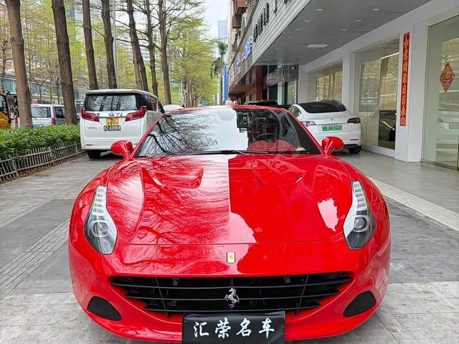 Ferrari California T