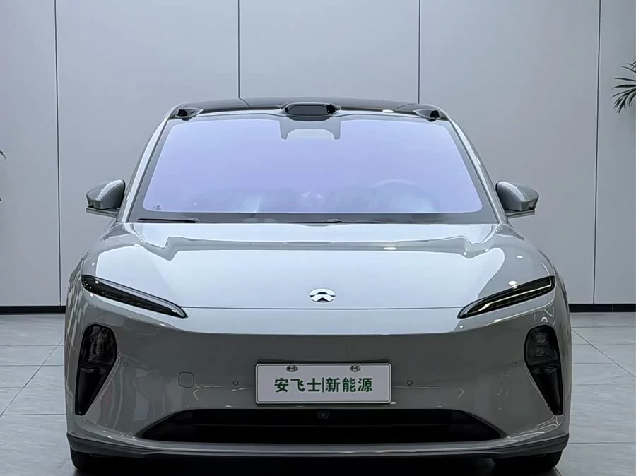 NIO ET5T