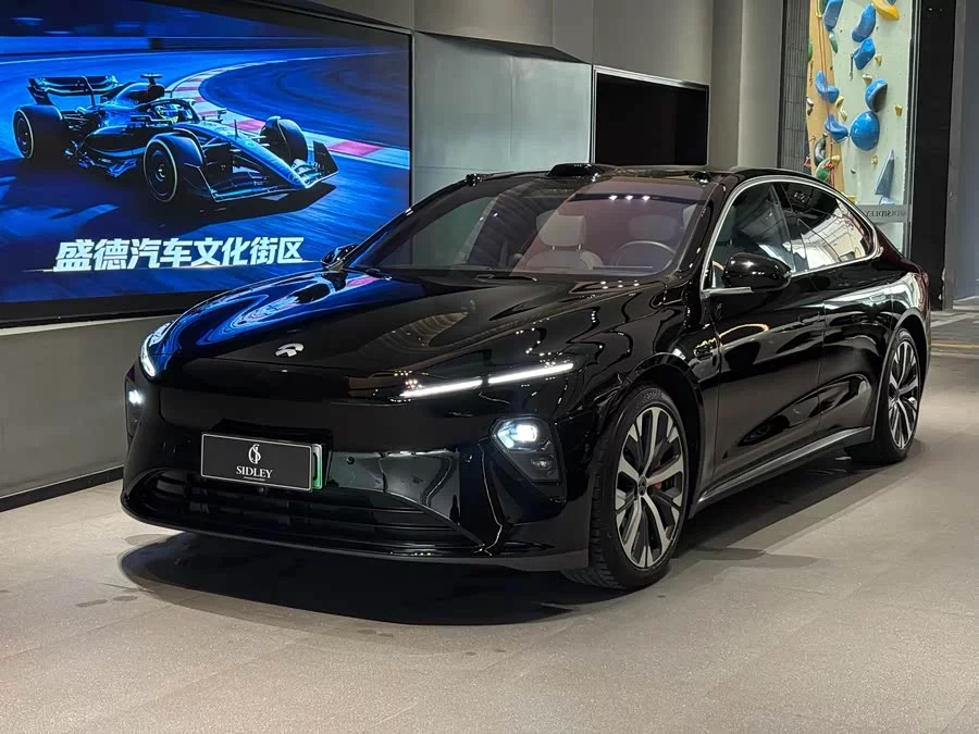 NIO ET7