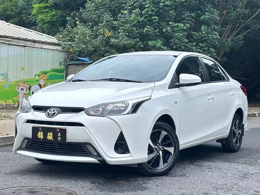 Toyota YARiS L Enjoy