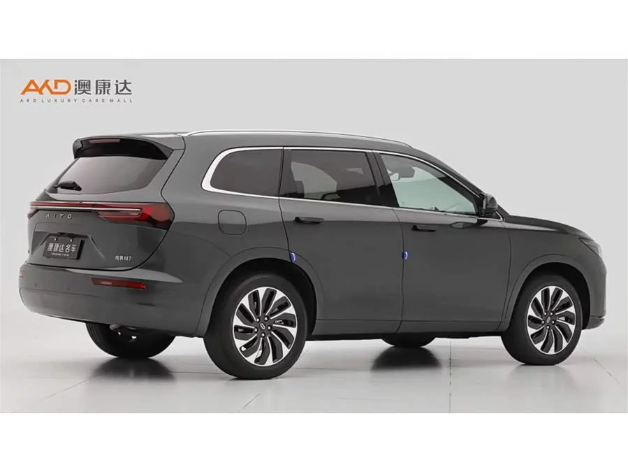 AITO Wenjie M7